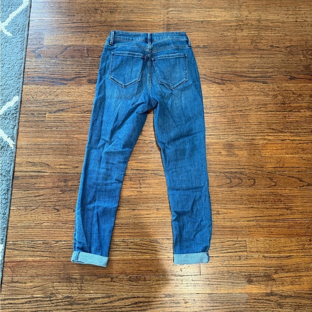 Old Navy High Rise Super Skinny Jeans - Picture 6 of 7